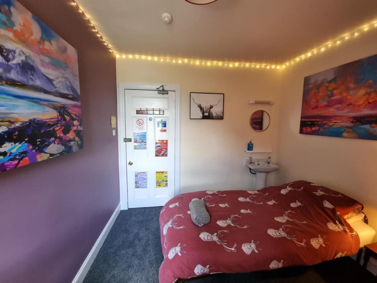 Fort William Backpackers Exterior photo